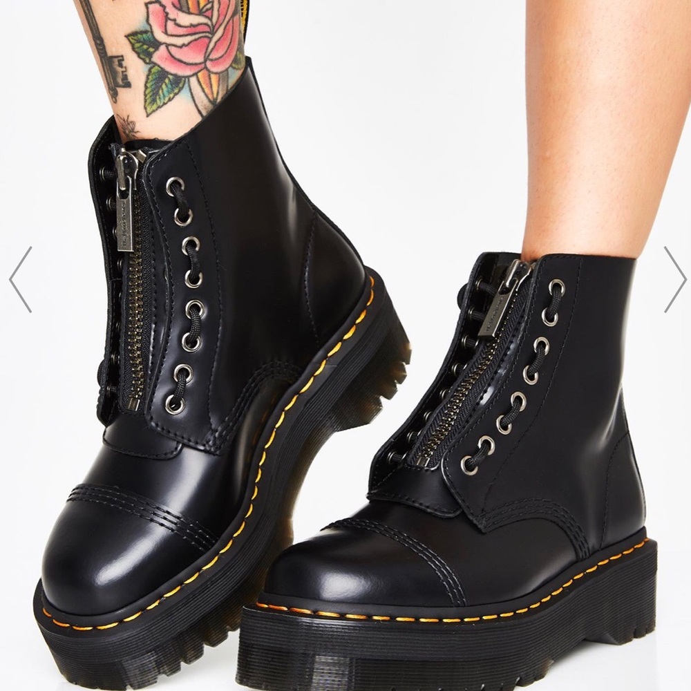 Dr martens Sinclair smooth boot size 6
